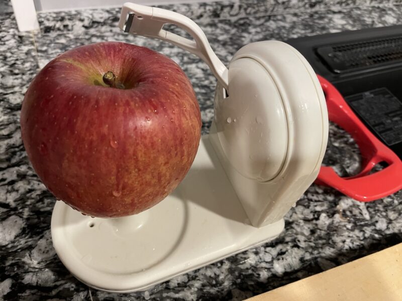 りんご皮むき器とりんごカッターをセットで 時短 楽 簡単 安い 真のおすすめと感想 いんげんブログ